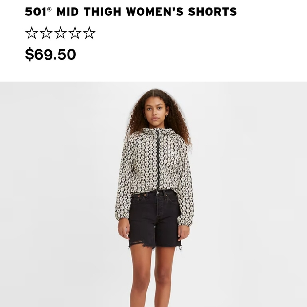 BNWT Levi Shorts size 26